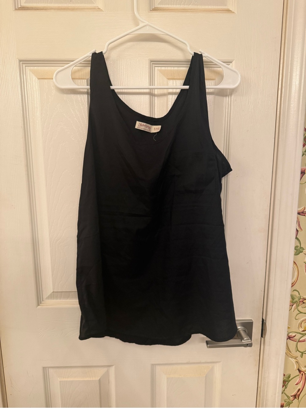 Faded Glory Black Scoop Neck Tank